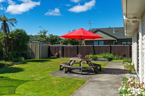 Photo of property in 35 Burn Street, Levin, 5510