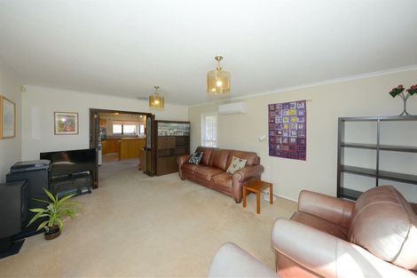 Photo of property in 92 Apsley Drive, Avonhead, Christchurch, 8042