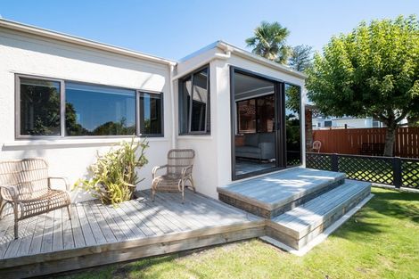 Photo of property in 61 Napier Terrace, Hospital Hill, Napier, 4110