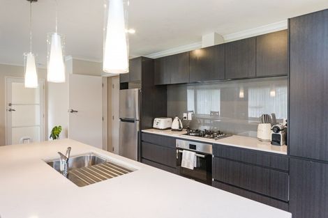 Photo of property in 4 Ruamahanga Crescent, Terrace End, Palmerston North, 4410