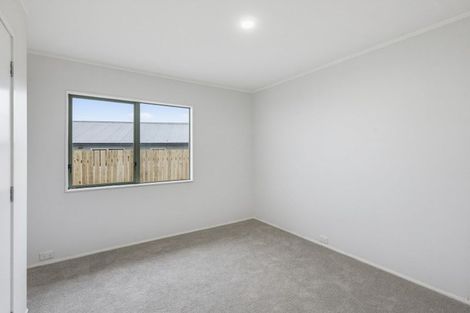 Photo of property in 27 Rutherford Drive, Waikanae Beach, Waikanae, 5036