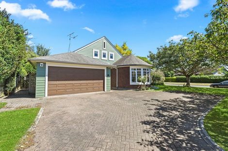 Photo of property in 11 Nielsen Gardens, Rototuna, Hamilton, 3210