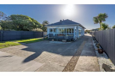 Photo of property in 55 Blake Street, New Brighton, Christchurch, 8061