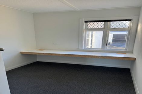 Photo of property in 135 Rongotai Road, Kilbirnie, Wellington, 6022