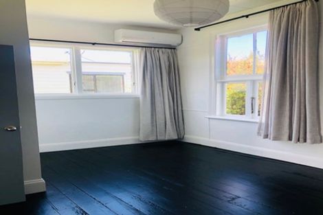 Photo of property in 15 Luxford Street, Berhampore, Wellington, 6023