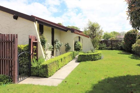 Photo of property in 7 Karnak Crescent, Russley, Christchurch, 8042