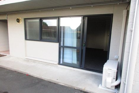 Photo of property in 2/14 Hardley Street, Whitiora, Hamilton, 3200