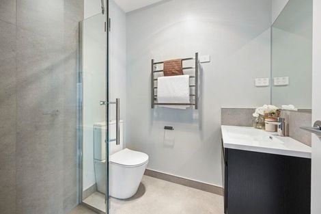 Photo of property in 2/44 Rose Berry Crescent, Flagstaff, Hamilton, 3210