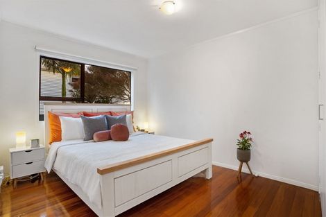 Photo of property in 3/25 Heathcote Road, Castor Bay, Auckland, 0620