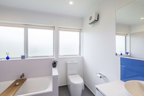 Photo of property in 15 Koromiko Road, Waikanae, 5036