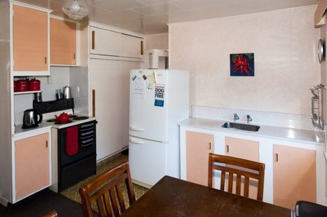 Photo of property in 42 Athol Terrace, Upper Riccarton, Christchurch, 8041