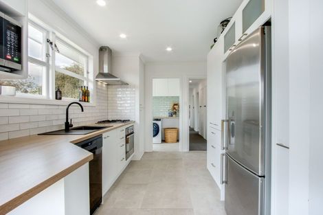 Photo of property in 1 Jellicoe Place, Tamatea, Napier, 4112