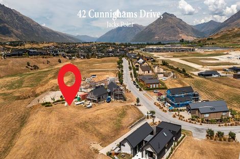 Photo of property in 42 Cunninghams Drive, Jacks Point, Queenstown, 9371