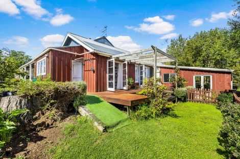 Photo of property in 98 Hanham Road, Kumeu, 0891