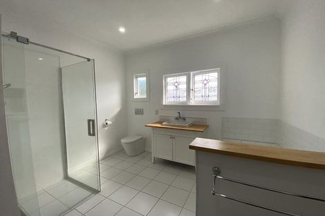 Photo of property in 8 Guthrie Street, Waterloo, Lower Hutt, 5011