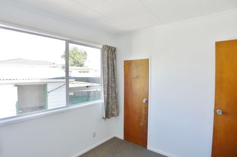 Photo of property in 14 Ewbank Place, Manurewa, Auckland, 2102