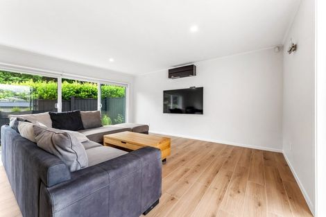 Photo of property in 267 Vipond Road, Stanmore Bay, Whangaparaoa, 0932