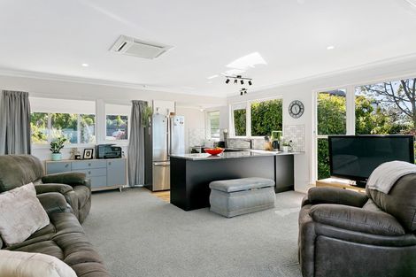 Photo of property in 43 Wakeman Road, Acacia Bay, Taupo, 3330