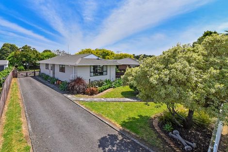 Photo of property in 22 Seaway Road, Clarks Beach, 2122