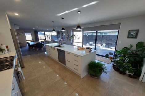 Photo of property in 15 Country Palms Drive, Halswell, Christchurch, 8025