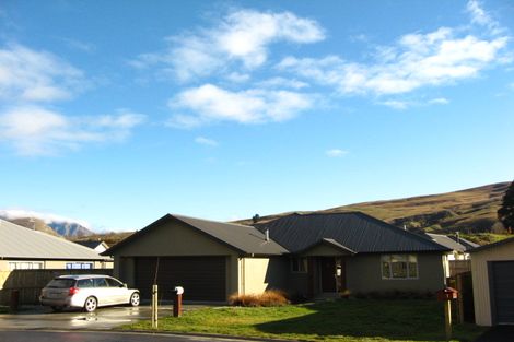 Photo of property in 5 Coburn Place, Lake Hayes, Queenstown, 9304