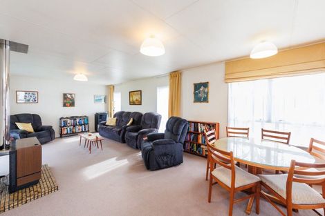 Photo of property in 16 Bendigo Street, Cloverlea, Palmerston North, 4412