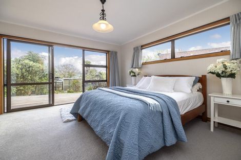 Photo of property in 1/72 Deep Creek Road, Torbay, Auckland, 0630