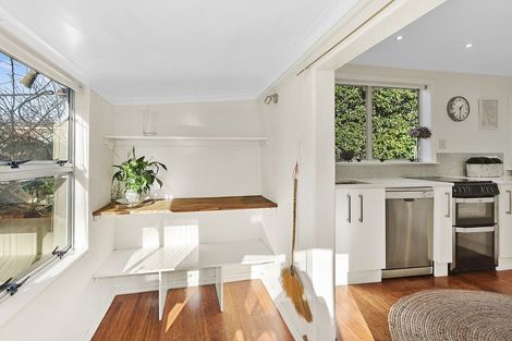 Photo of property in 38 View Road, Titahi Bay, Porirua, 5022