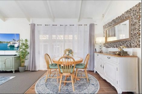 Photo of property in 65 Golding Road, Pukekohe, 2677