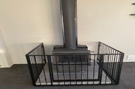 Photo of property in 10 Derby Street, Green Island, Dunedin, 9018