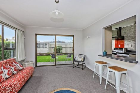 Photo of property in 2/502 French Street, Akina, Hastings, 4122