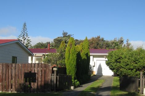 Photo of property in 12 Arnold Grove, Paraparaumu Beach, Paraparaumu, 5032