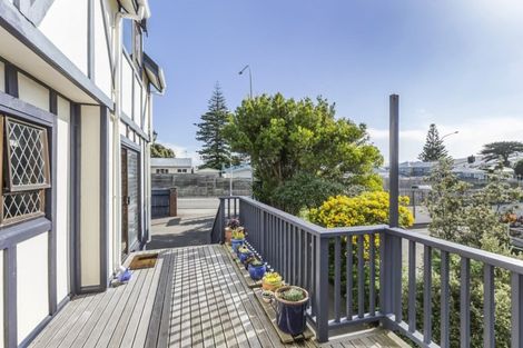 Photo of property in 196 Saint Andrews Road, Plimmerton, Porirua, 5026