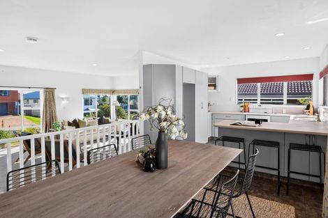 Photo of property in 5 Panorama Place, Coastlands, Whakatane, 3120