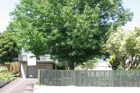 Photo of property in 67 Dundale Avenue, Blockhouse Bay, Auckland, 0600