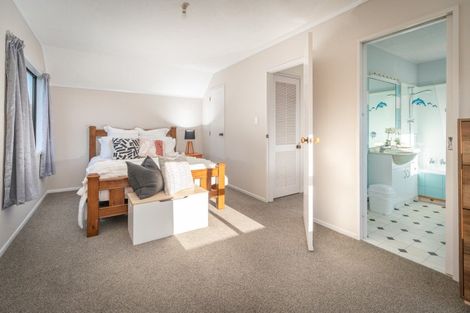 Photo of property in 1 Atwood Grove, Churton Park, Wellington, 6037