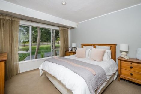 Photo of property in 79 Tawa Road, Kumeu, 0891