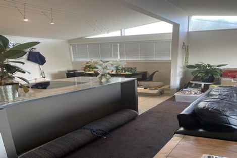 Photo of property in 67 Totara Road, Te Atatu Peninsula, Auckland, 0610