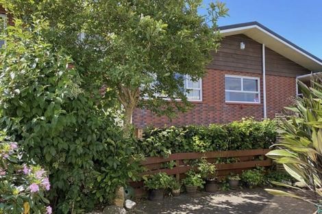 Photo of property in 16b Te Mete Terrace, Merrilands, New Plymouth, 4312