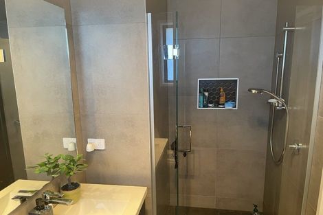 Photo of property in 1 Verdot Close, Kumeu, 0810