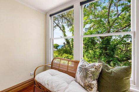 Photo of property in 6 Thompson Road, Bluff Hill, Napier, 4110