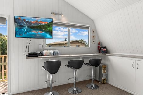 Photo of property in 42 Cheviot Street, Mangawhai Heads, Mangawhai, 0505