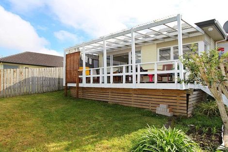 Photo of property in 73a Target Road, Totara Vale, Auckland, 0629