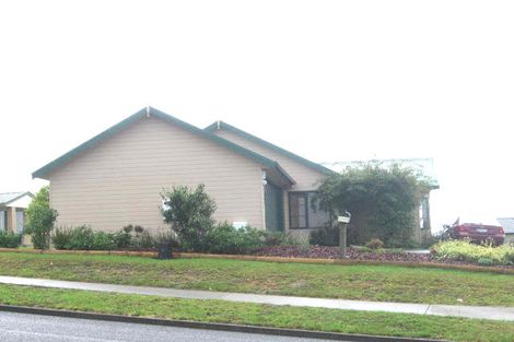 Photo of property in 147 Sturges Road, Henderson, Auckland, 0612