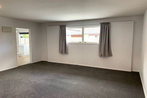 Photo of property in 1/49 Mcfaddens Road, St Albans, Christchurch, 8052