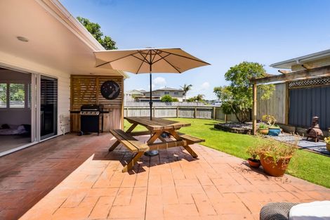 Photo of property in 8 Ellesmere Avenue, Bell Block, New Plymouth, 4312