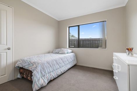 Photo of property in 9 Woodcroft Way, Pukekohe, 2120