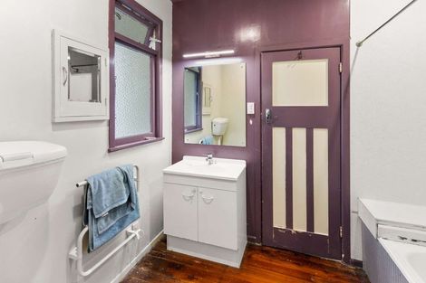 Photo of property in 52 Portal Street, Durie Hill, Whanganui, 4500