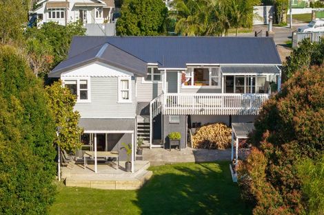Photo of property in 199 Waimumu Road, Massey, Auckland, 0614