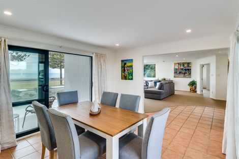 Photo of property in 633 Marine Parade, Napier South, Napier, 4110